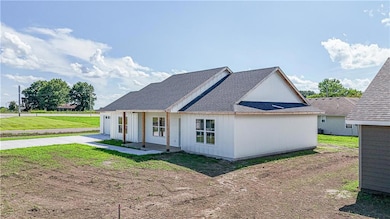 710 Ivy Ln, Sedalia, MO 65301 - photo 3