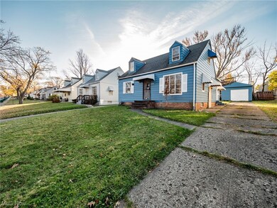 20608 Hansen Rd, Maple Heights, OH 44137 - photo 2