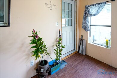 23270 W Edgefield Rd, Genoa, OH 43430 - photo 6