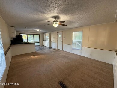 113 Barbour Rd unit 7, Hubert, NC 28539 - photo 4