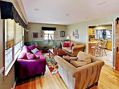 1207_Living_1
