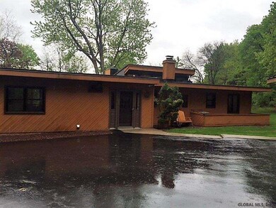 10 Vine St, Rensselaer, NY 12144 - photo 2