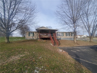 1102 Ross Ave, Ford City, PA 16226 - photo 4