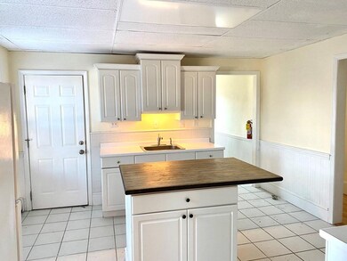 251 Washington St unit 2, Westwood, MA 02090 - photo 2