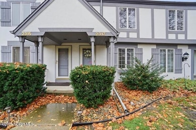 2317 Rockspring Rd unit 104, Toledo, OH 43614 - photo 5