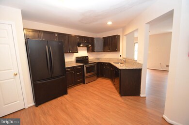 8325 Green Heron Way unit 27, Lorton, VA 22079 - photo 2