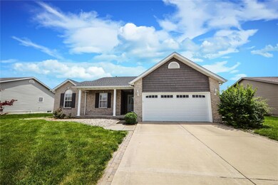 1920 Arlington Ct, Maryville, IL 62062 - photo 2