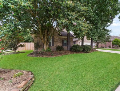 16003 Maplewick Dr, Tomball, TX 77377 - photo 3