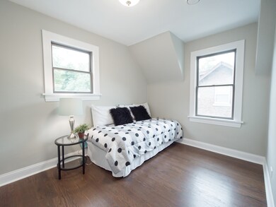 834 N Summit St, Wheaton, IL 60187 - photo 6