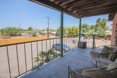 Almartin Patio