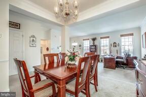 25933 Kirkwood Square, Chantilly, VA 20152 - photo 5