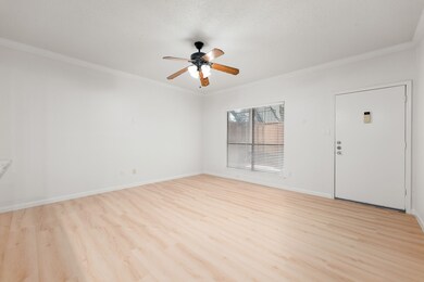 5711 Sugar Hill Dr unit 69, Houston, TX 77057 - photo 4