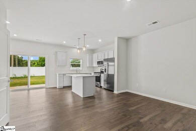 136 Randwick Ln, Greer, SC 29651 - photo 4