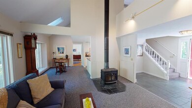 163 Grapevine Rd, Dunbarton, NH 03046 - photo 7