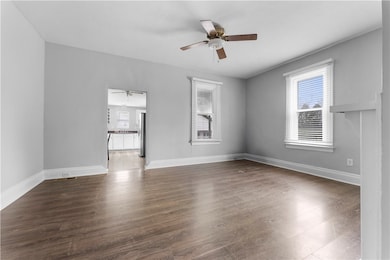 229 Murdock St, Canonsburg, PA 15317 - photo 6