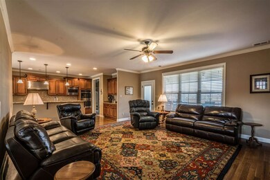 Perfect Room for Family and Entertaining - Open Co