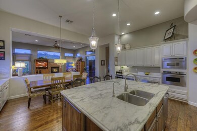 8718005_Kitchen Island