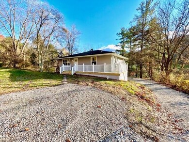 645 Blue Valley Rd SE, Lancaster, OH 43130 - photo 2