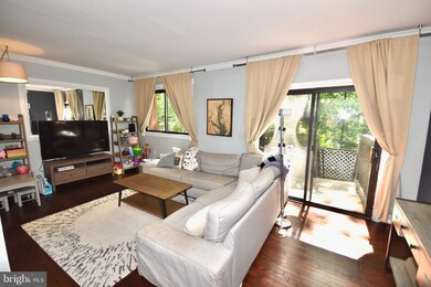 2343 Emerald Heights Ct, Reston, VA 20191 - photo 5