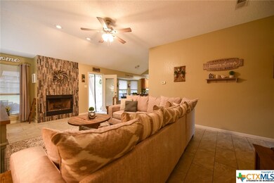 906 Bruce Dr, Copperas Cove, TX 76522 - photo 4