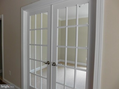 1082 Claypipe Dr, Huntingtown, MD 20639 - photo 5