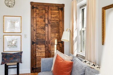 Warwick Condos unit 141, Brookline, MA 02446 - photo 4