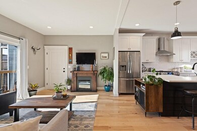 69 Bridge St unit 2, Salem, MA 01970 - photo 3