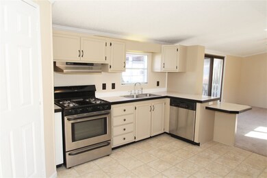 16 Cheryl Dr, Allenstown, NH 03275 - photo 2