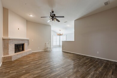 304 E 95th St, Odessa, TX 79765 - photo 5