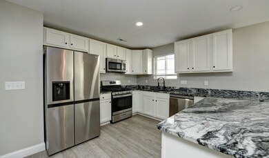 951 Whitethorne Ave, Columbus, OH 43223 - photo 4