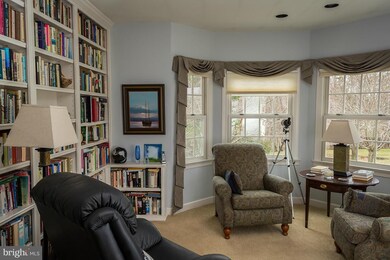 9201 Hampton Hunt Dr, Fairfax Station, VA 22039 - photo 6