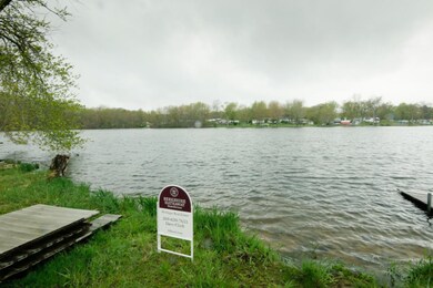 65008 White Pine-103