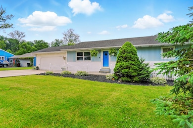 1129 W Bluelick Rd, Lima, OH 45801 - photo 3