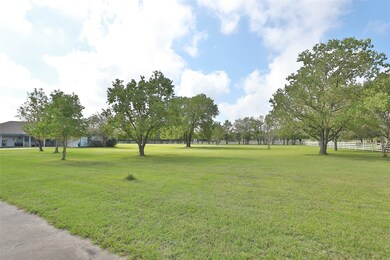 643 High Meadow Ranch Dr, Magnolia, TX 77355 - photo 3