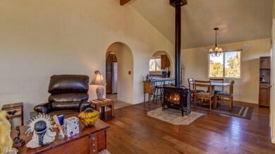 Tri V Living Room 3