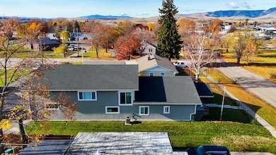 404 3rd Ave E, Polson, MT 59860 - photo 2