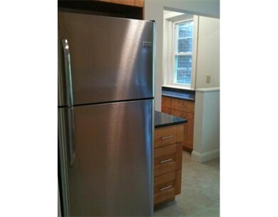 203 Winthrop Rd unit 3, Brookline, MA 02445 - photo 3