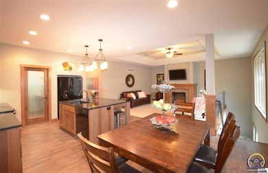 5311 SW Timber Ridge Ln, Topeka, KS 66610 - photo 2