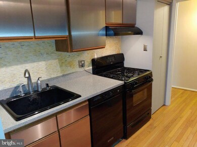 1946 Kennedy Dr unit 101, McLean, VA 22102 - photo 7