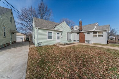 30127 Phillips Ave, Wickliffe, OH 44092 - photo 3