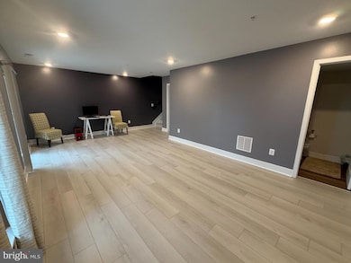 12441 Oak Leaf Ln unit 2, Berlin, MD 21811 - photo 5