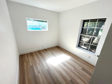 918 W 8th St unit 2, Dallas, TX 75208 - photo 4