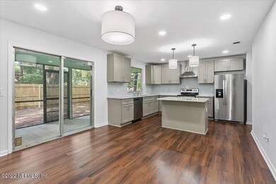 5340 Coronet Dr, Jacksonville, FL 32205 - photo 5