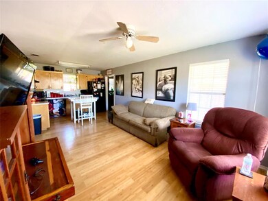 604 Sid St, Bonham, TX 75418 - photo 4