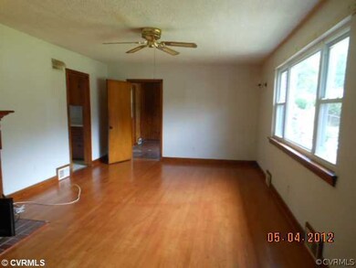 7632 Hopkins Rd, North Chesterfield, VA 23237 - photo 3