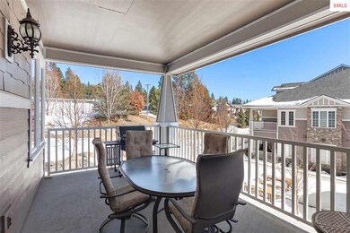 Abundant light and beautiful deck overlooking the 