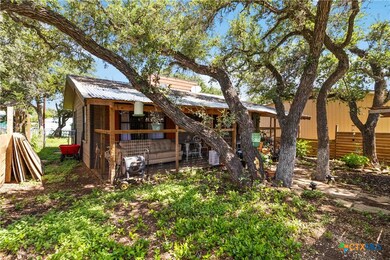 335 Flatrock Dr, Canyon Lake, TX 78133 - photo 3