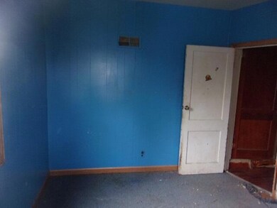 W606 Robert St, Menominee, MI 49858 - photo 4