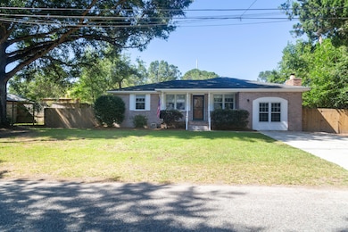 1261 Hampshire Rd, Charleston, SC 29412 - photo 2