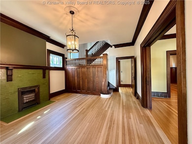 1565 Quarrier St, Charleston, WV 25311 - photo 5